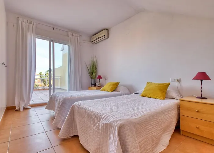 בית נופש Jardines De I By Interhome